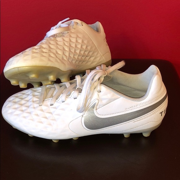 soccer cleats size 5.5